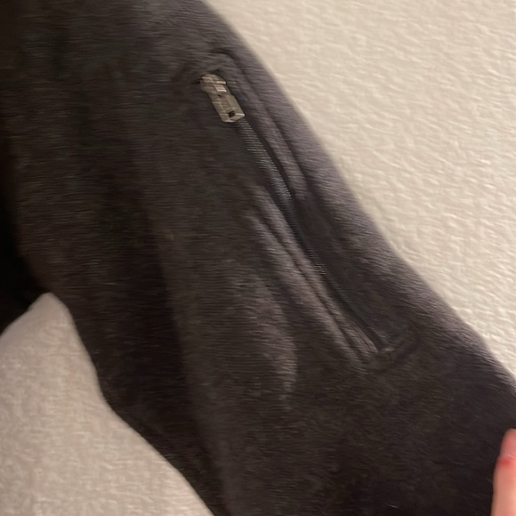 Patagonia Better Sweater (like new) 1/4-Zip Fleece in black - Picture 6 of 8